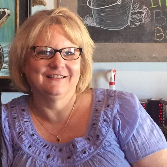 Meet your Posher, Michelle - Picture 2 of 3